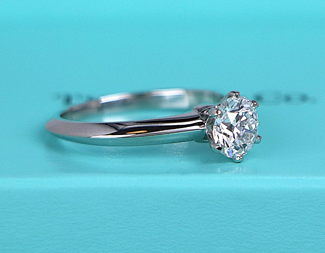 0.81ct Round Brilliant Diamond Solitaire Ring — GIA Certified, Platinum