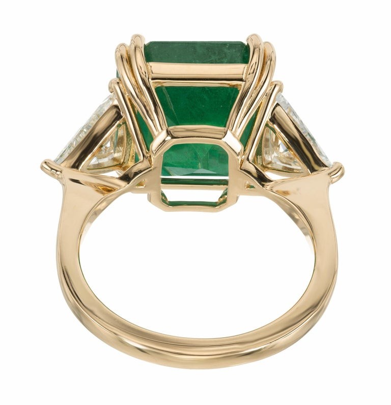 8.99ct Octagonal Green Diamond Cocktail Ring — GIA Certified, 18k Yellow Gold