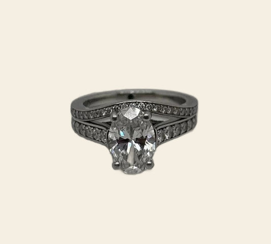 1.61ct Oval Brilliant Diamond Engagement Ring — GIA Certified, Platinum
