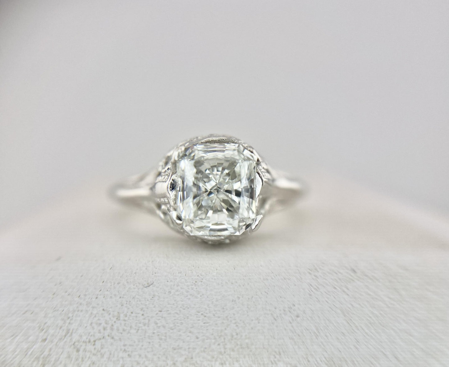 0.86ct Radiant Diamond Art Deco Filigree Ring — GIA Certified, Platinum