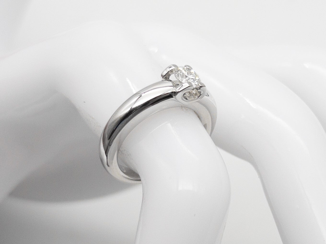 0.50ct Round Brilliant Diamond Cartier Ring — GIA Certified, 18k White Gold