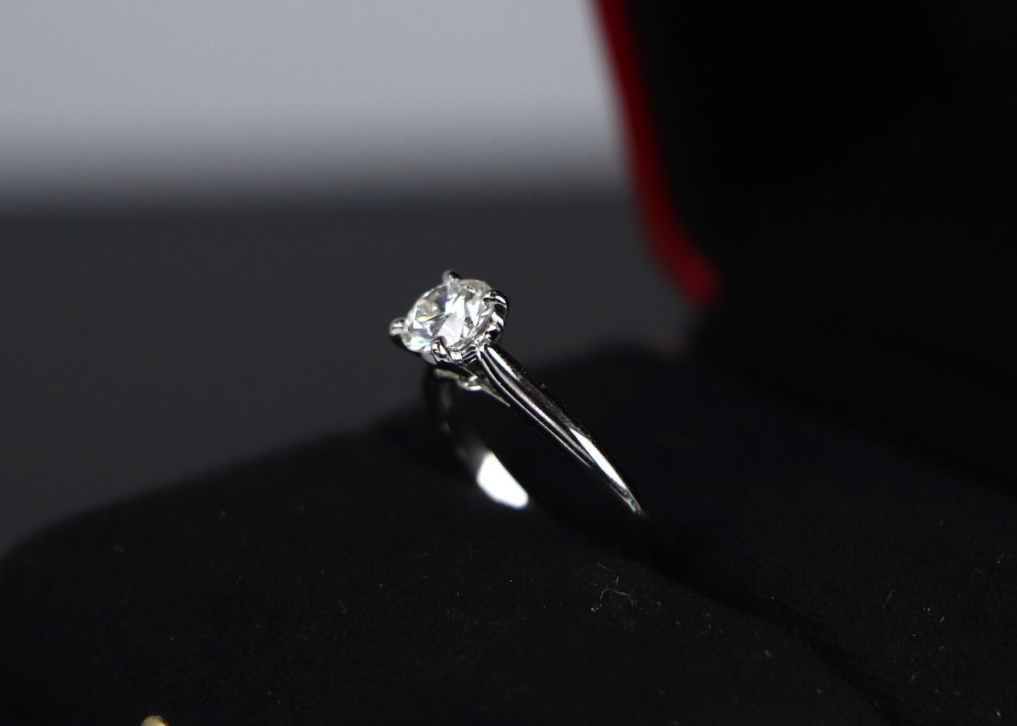 0.93ct Round Brilliant Diamond Solitaire Ring — GIA Certified, Platinum