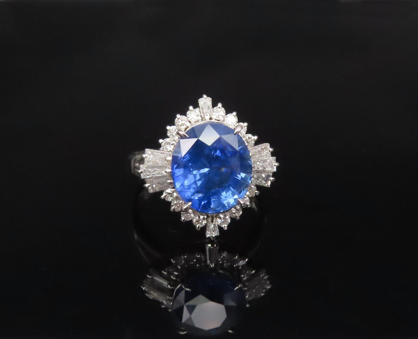 5.14ct Oval Blue Sapphire & Diamond Halo Ring — GIA Certified, Platinum
