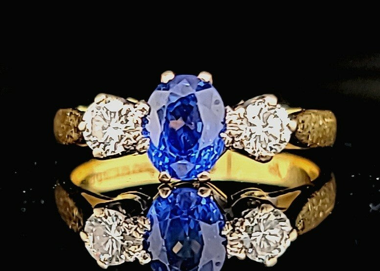 0.99ct Oval Sapphire Three Stone Engagement Ring — GIA Certified, 18k Gold