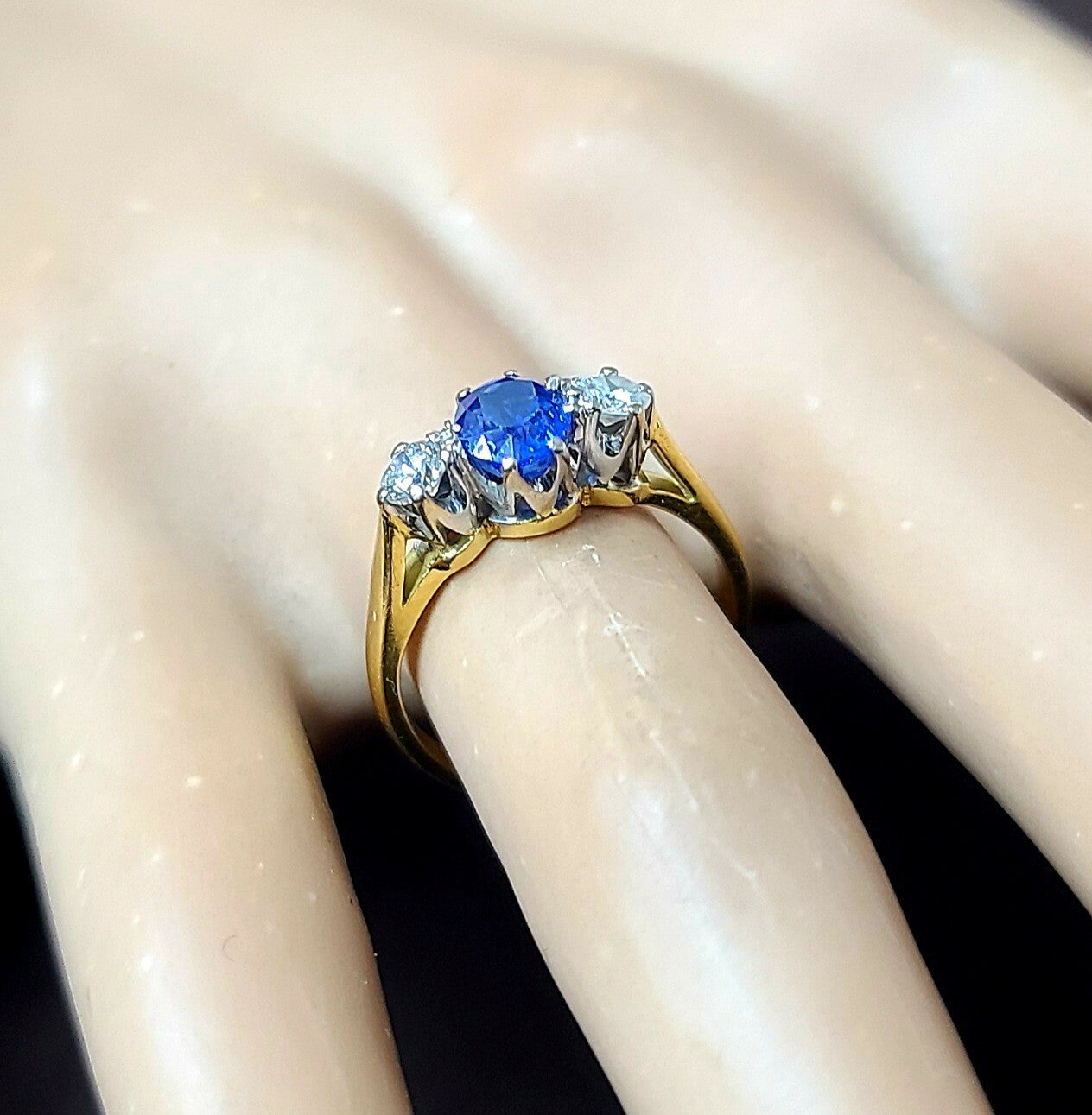 0.99ct Oval Sapphire Three Stone Engagement Ring — GIA Certified, 18k Gold
