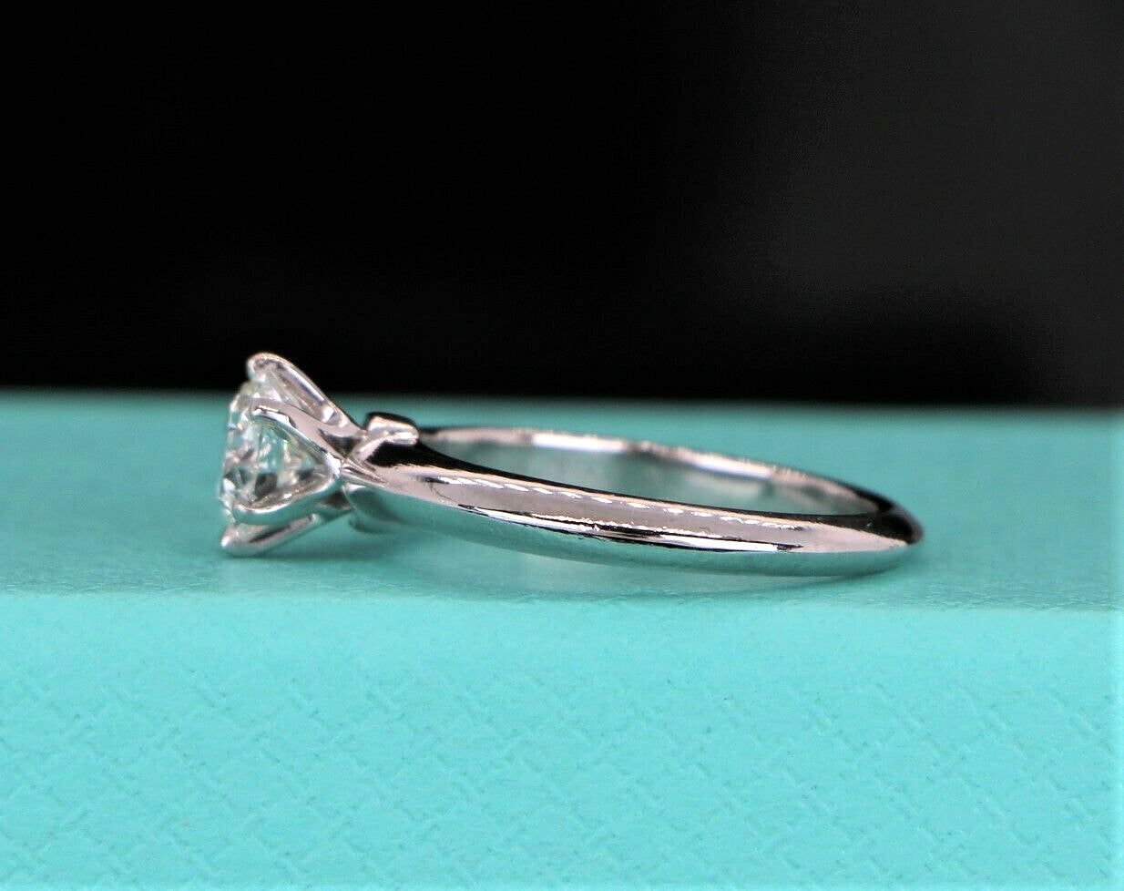 0.90ct Round Brilliant Diamond Engagement Ring — GIA Certified, Platinum