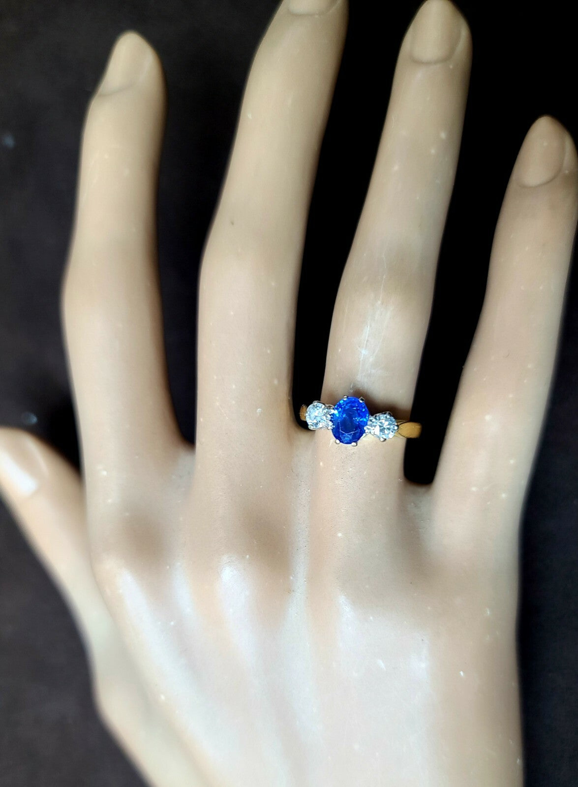 0.99ct Oval Sapphire Three Stone Engagement Ring — GIA Certified, 18k Gold