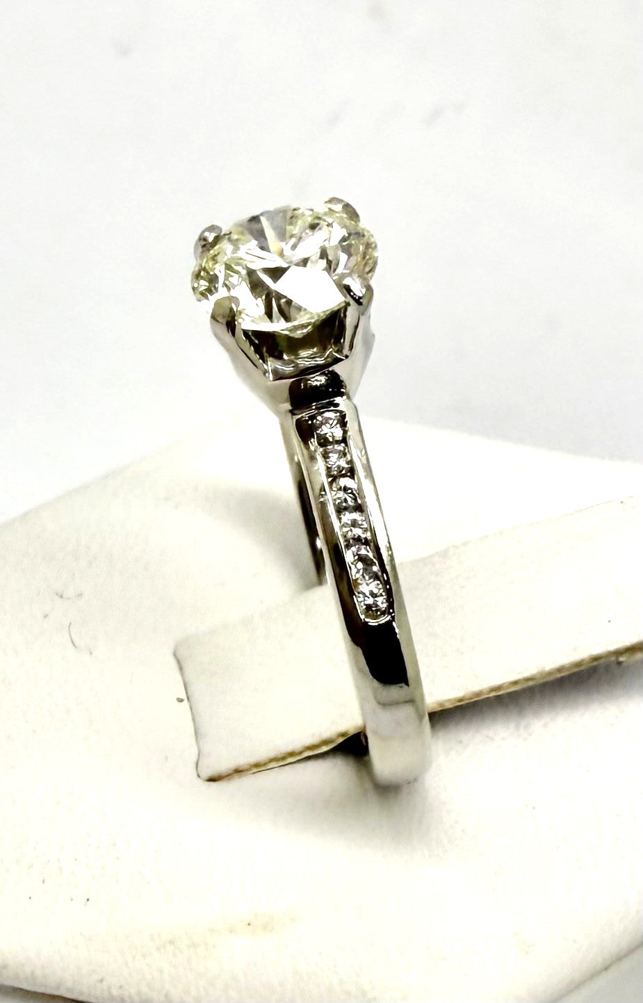 1.59ct Round Brilliant Diamond Ring with Accents — GIA Certified, Platinum