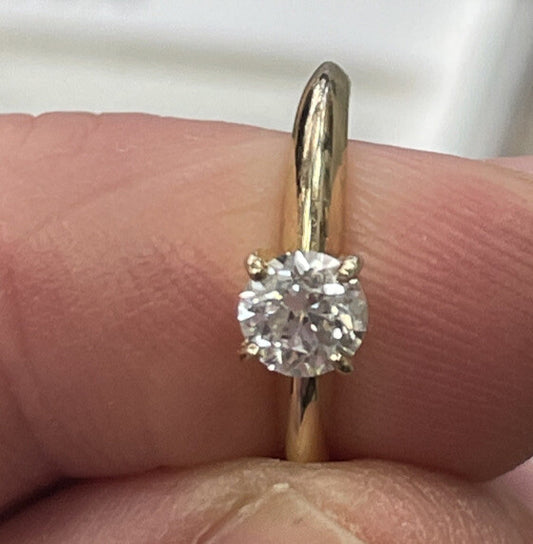 0.44ct Fancy Deep Pink-Purple Diamond 3D Square Halo Ring — GIA Certified, 18k Tri-Color Gold