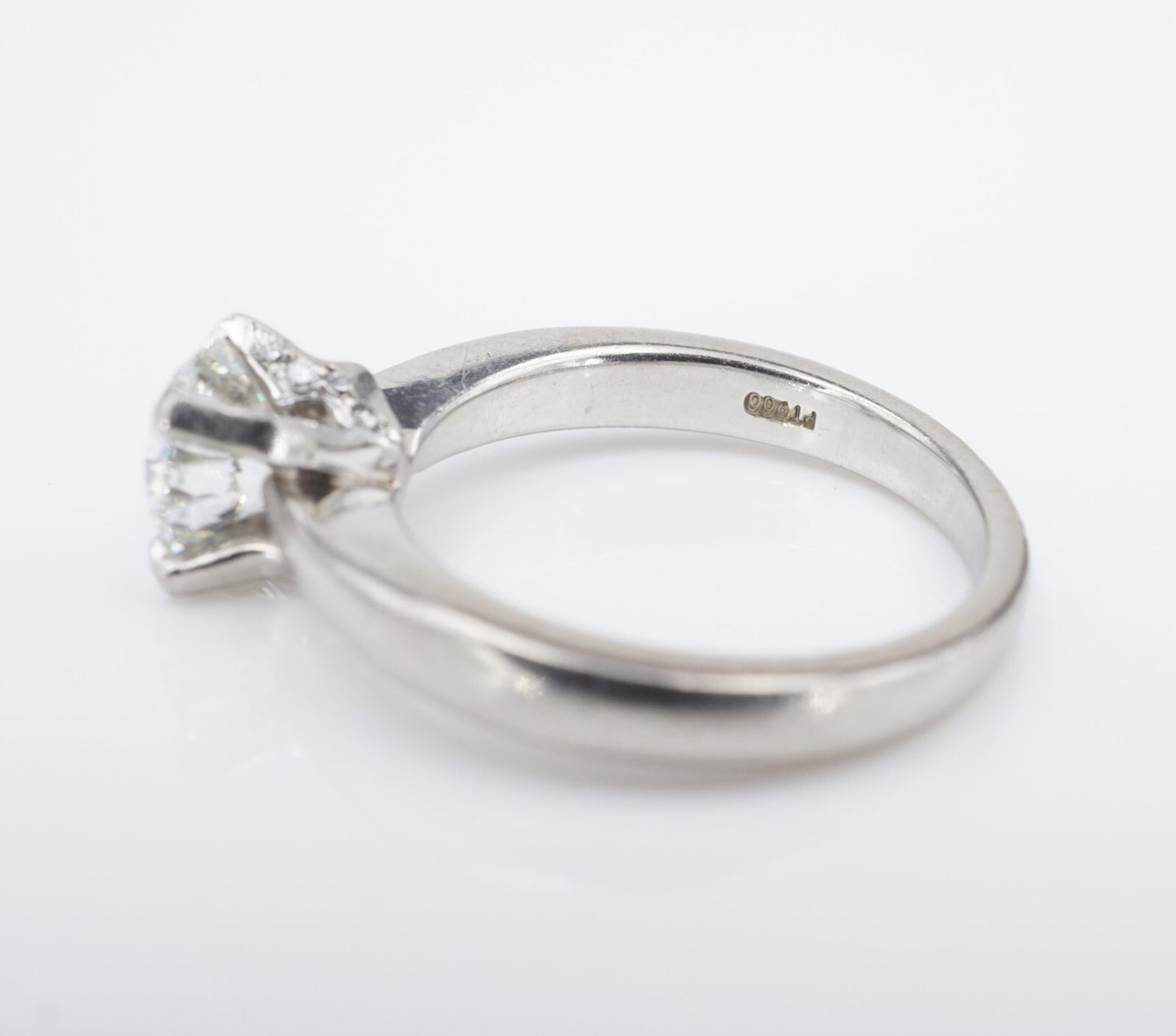 1.21ct Round Brilliant Diamond Solitaire Ring — GIA Certified, Platinum