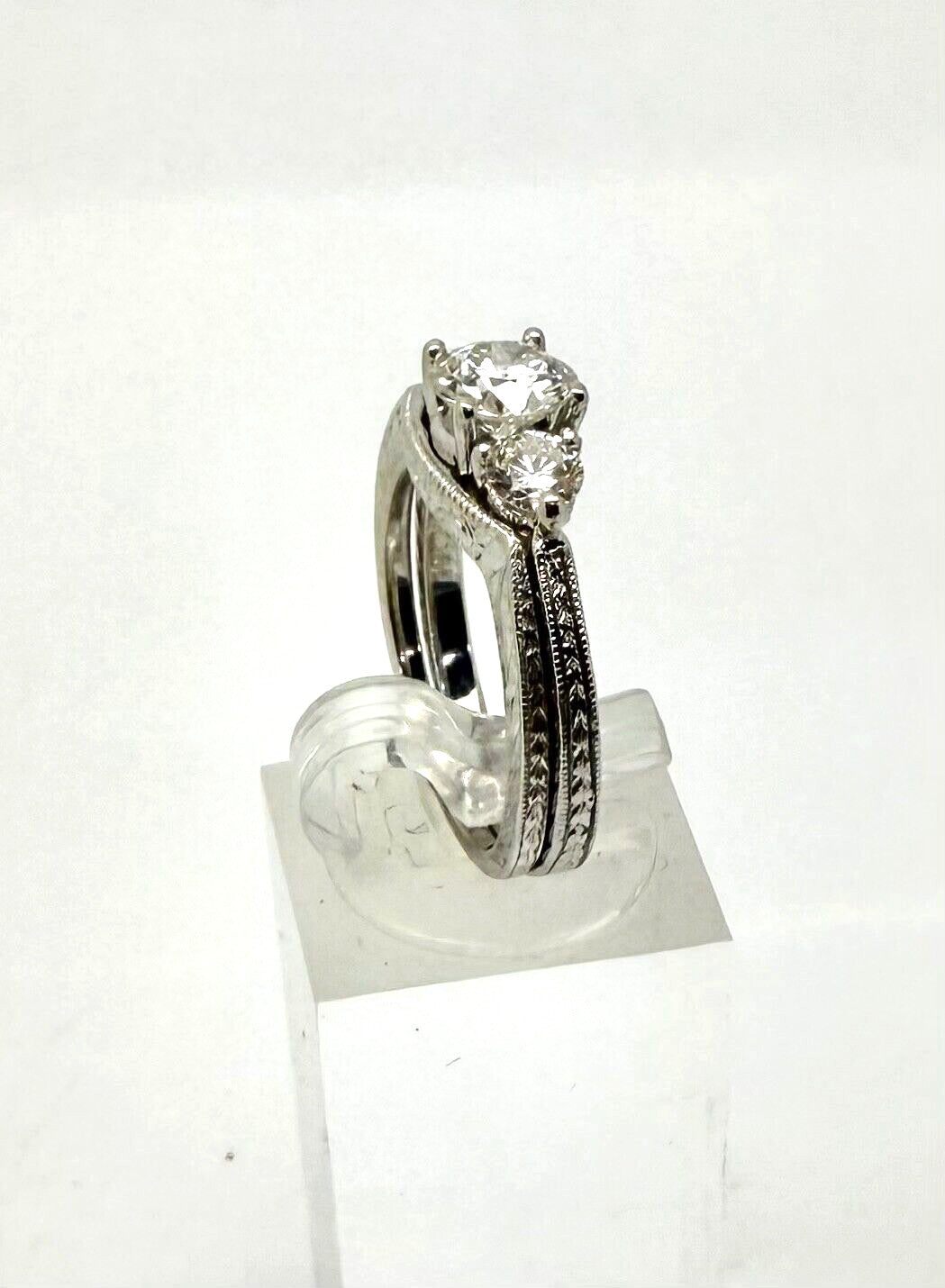 0.86ct Round Brilliant Diamond Bridal Set — GIA Certified, 18k White Gold
