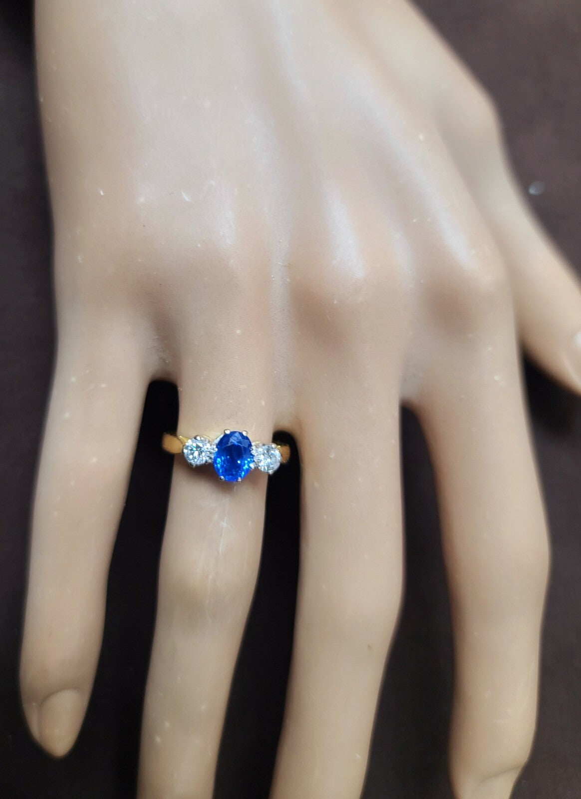 0.99ct Oval Sapphire Three Stone Engagement Ring — GIA Certified, 18k Gold