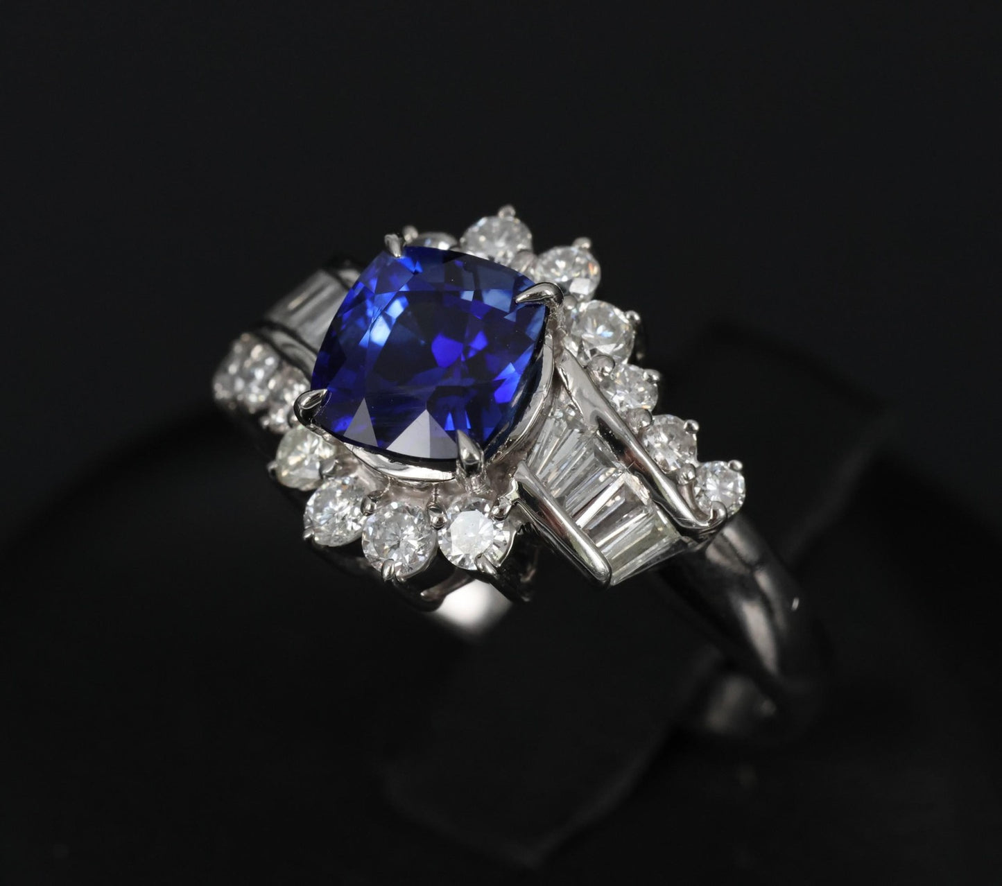 2.25ct Cushion Cut Blue Sapphire & 0.80ct Diamond Ring — GIA Certified, Platinum