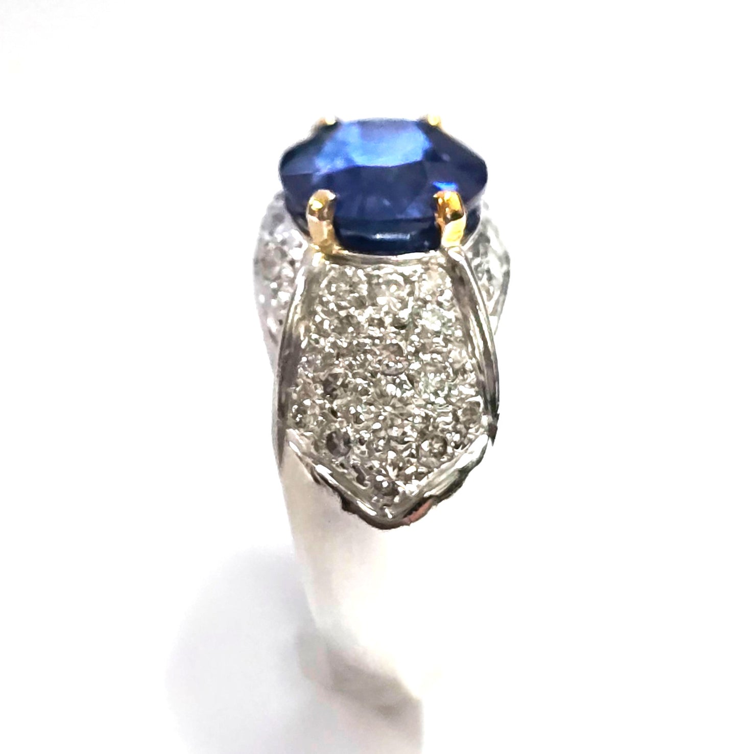 4.25ct Oval Sapphire & Diamond Ring — GIA Certified, 18k White Gold