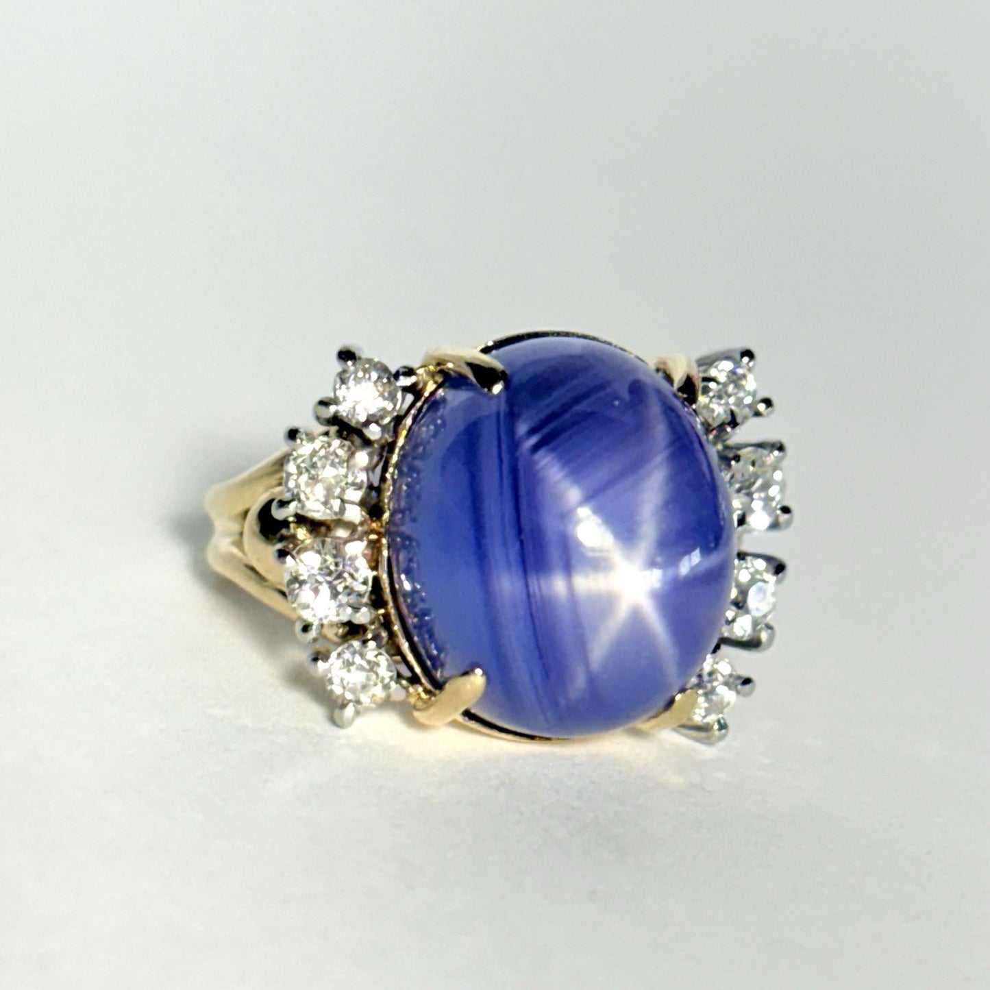 19.72ct Star Sapphire Diamond Ring — GIA Certified, 14k Yellow Gold