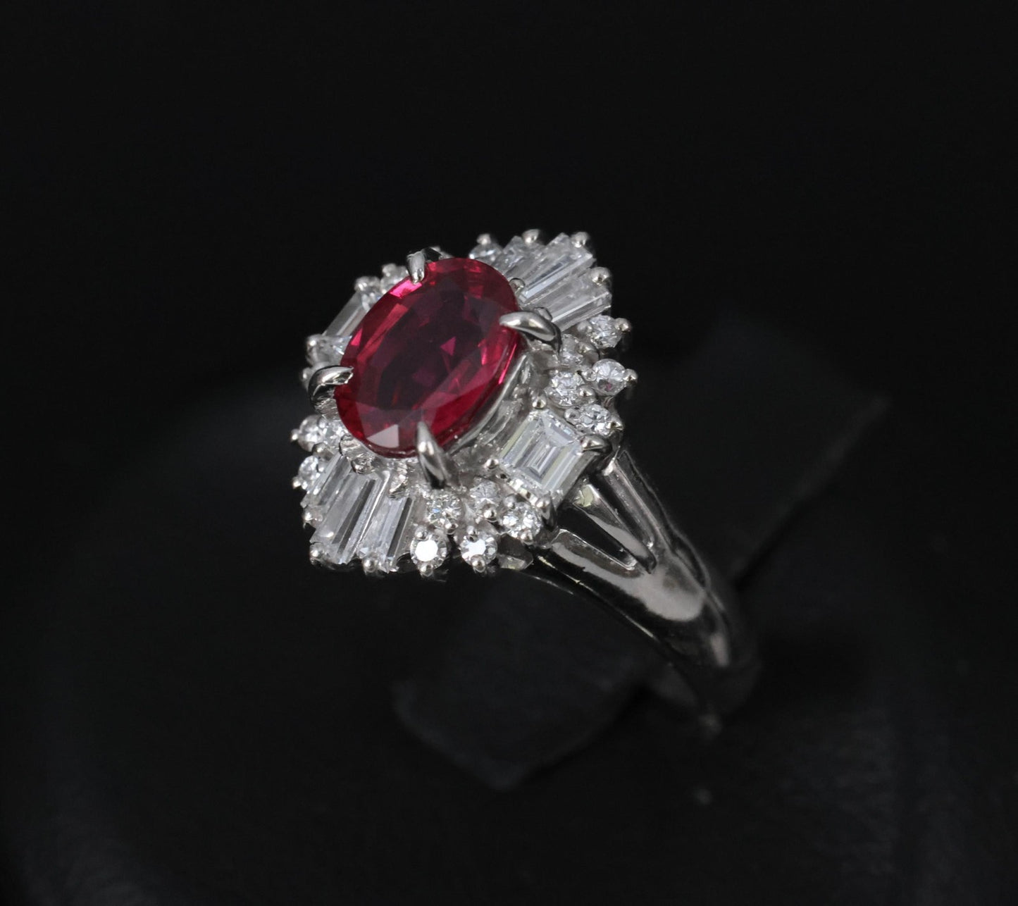 1.22ct Oval Ruby & 0.54ct Diamond Ring — GIA Certified, Platinum