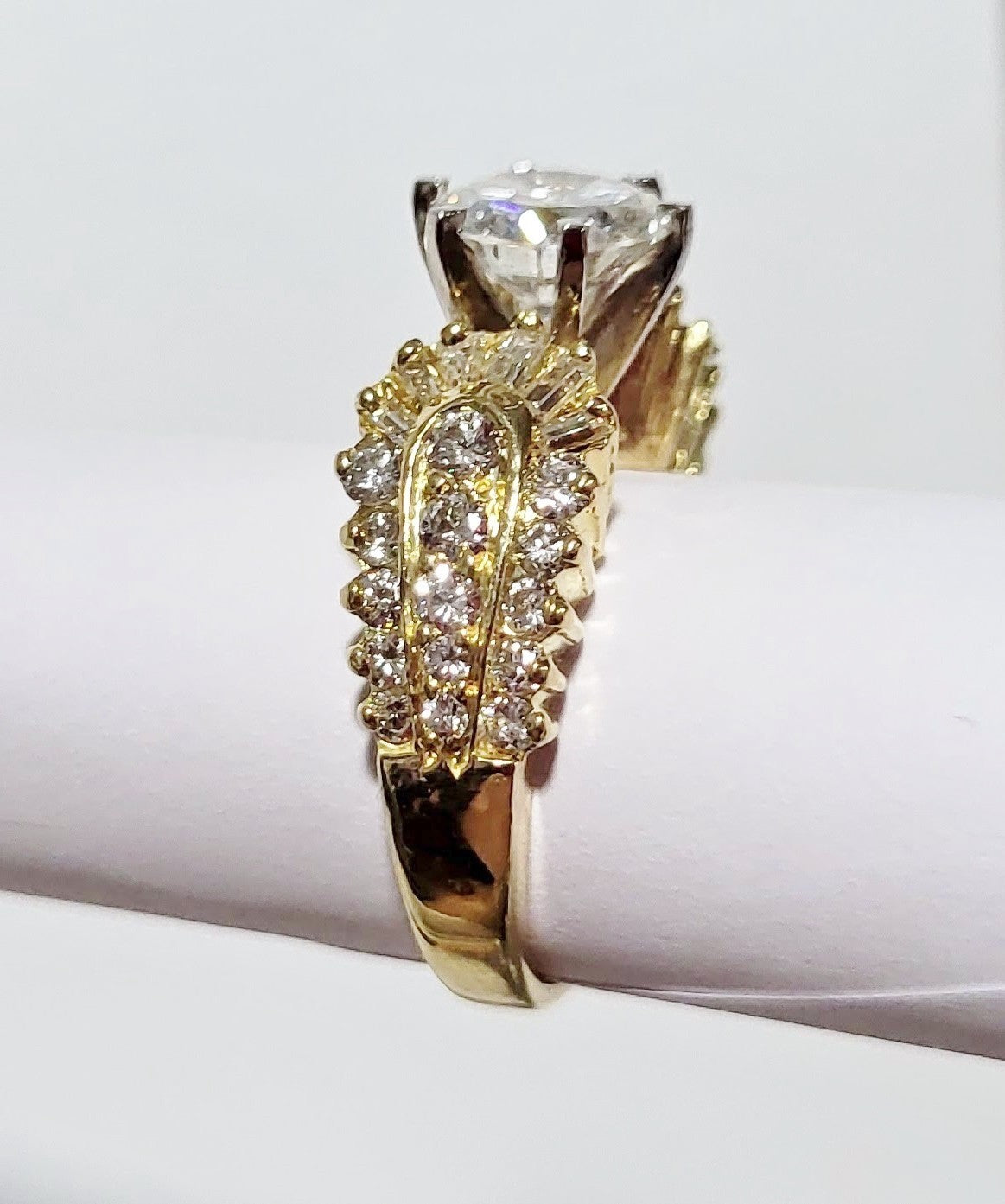 1.89ct Round Brilliant Diamond Baguette Ring — GIA Certified, 18k Yellow Gold