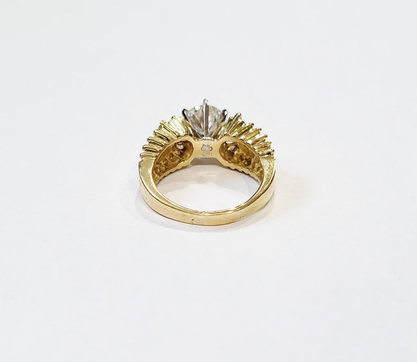 1.89ct Round Brilliant Diamond Baguette Ring — GIA Certified, 18k Yellow Gold