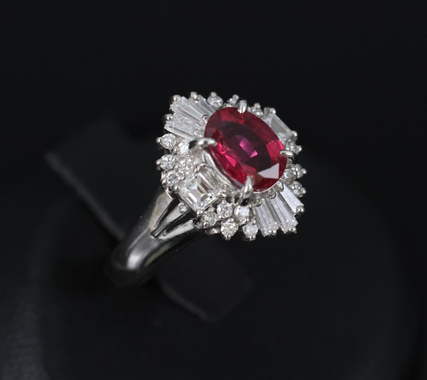 1.22ct Oval Ruby & 0.54ct Diamond Ring — GIA Certified, Platinum