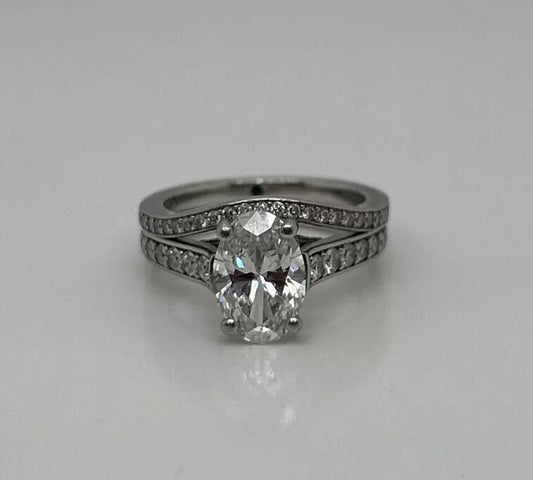 1.61ct Oval Brilliant Diamond Engagement Ring — GIA Certified, Platinum