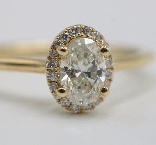 0.91ct Oval Brilliant Diamond Halo Engagement Ring — GIA Certified, 14k Yellow Gold