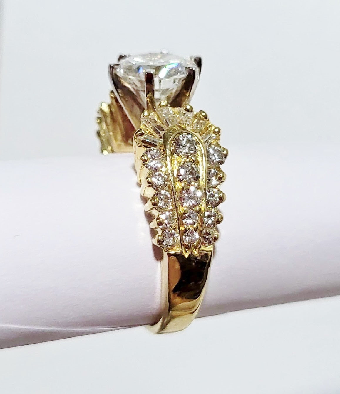 1.89ct Round Brilliant Diamond Baguette Ring — GIA Certified, 18k Yellow Gold