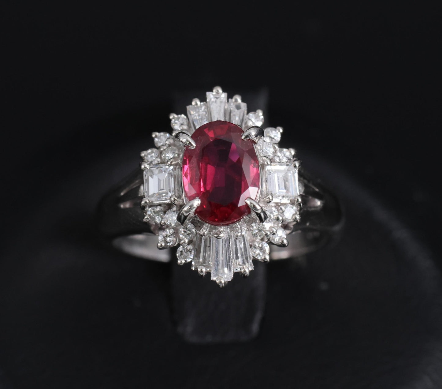 1.22ct Oval Ruby & 0.54ct Diamond Ring — GIA Certified, Platinum