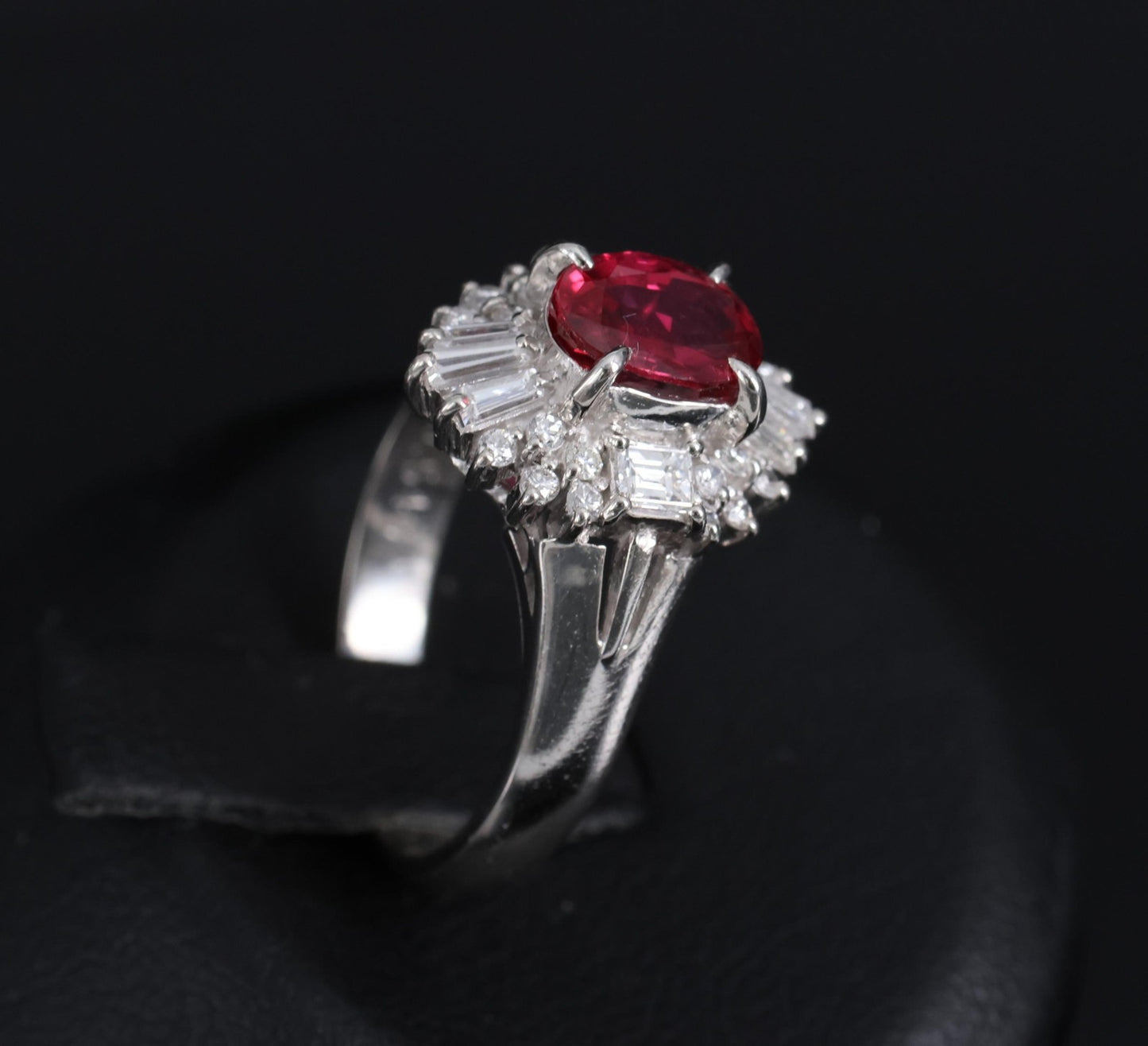 1.22ct Oval Ruby & 0.54ct Diamond Ring — GIA Certified, Platinum