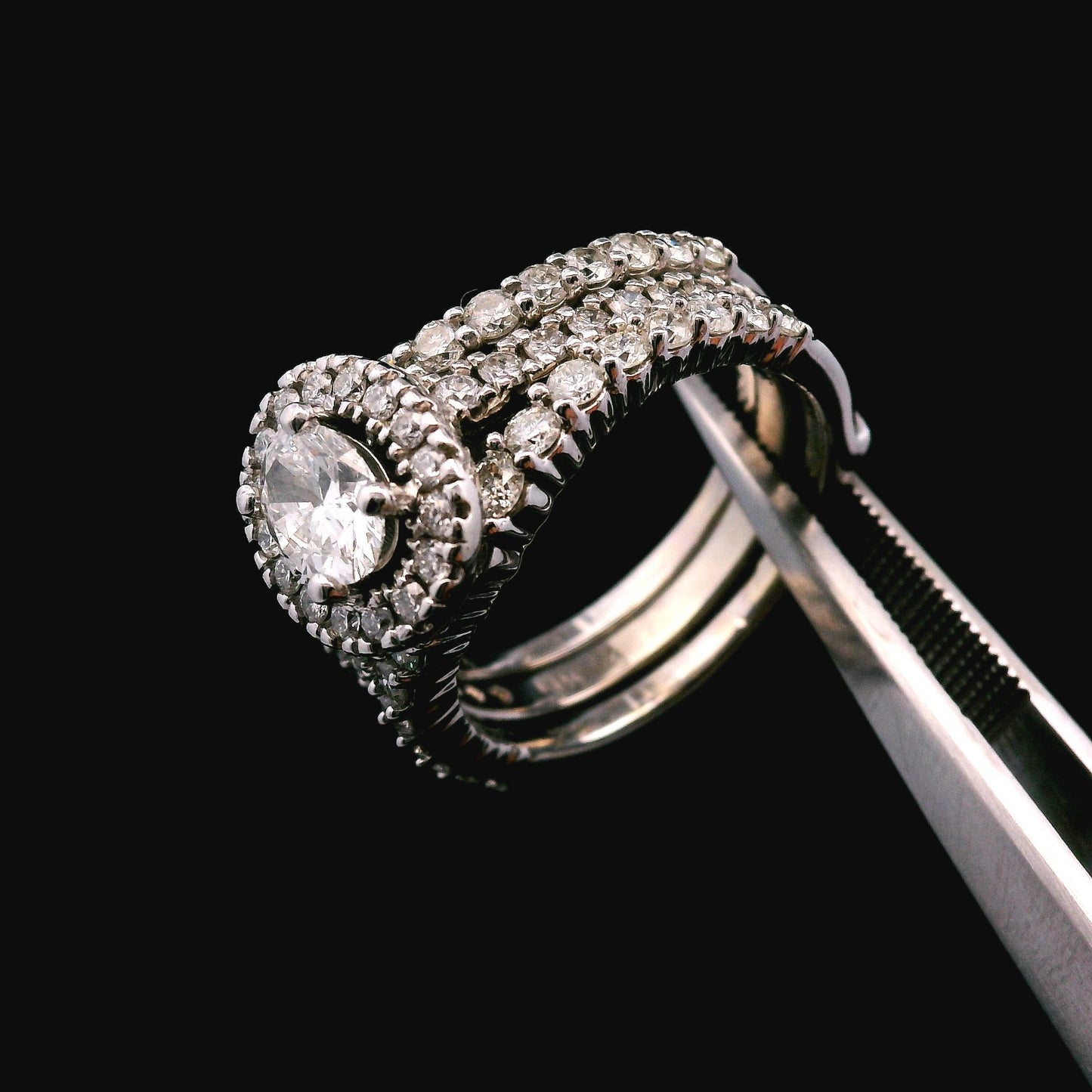 0.46ct Oval Brilliant Diamond Ring with Diamond Sides — GIA Certified, 14k White Gold