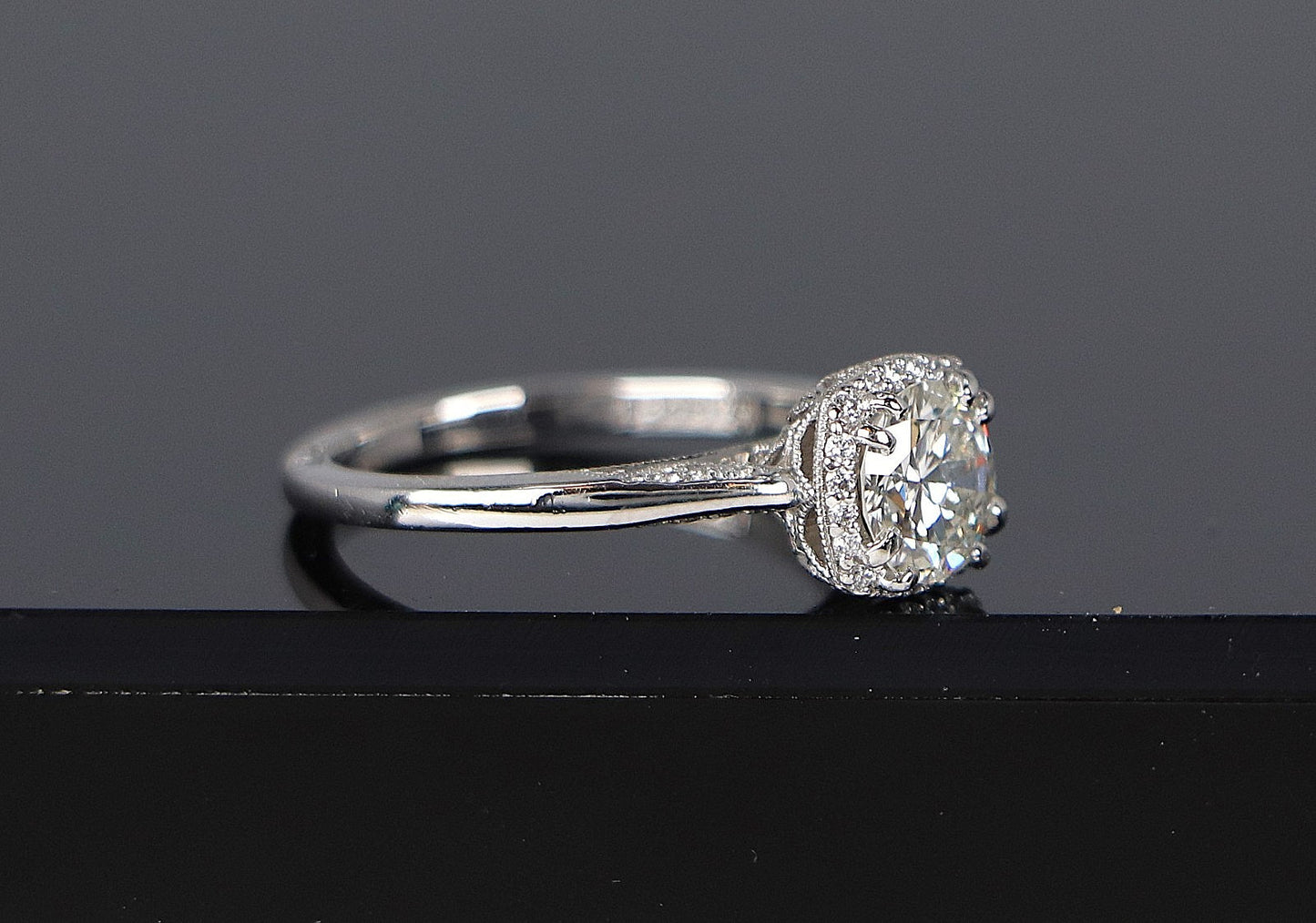 0.90ct Round Brilliant Diamond Engagement Ring — GIA Certified, Platinum