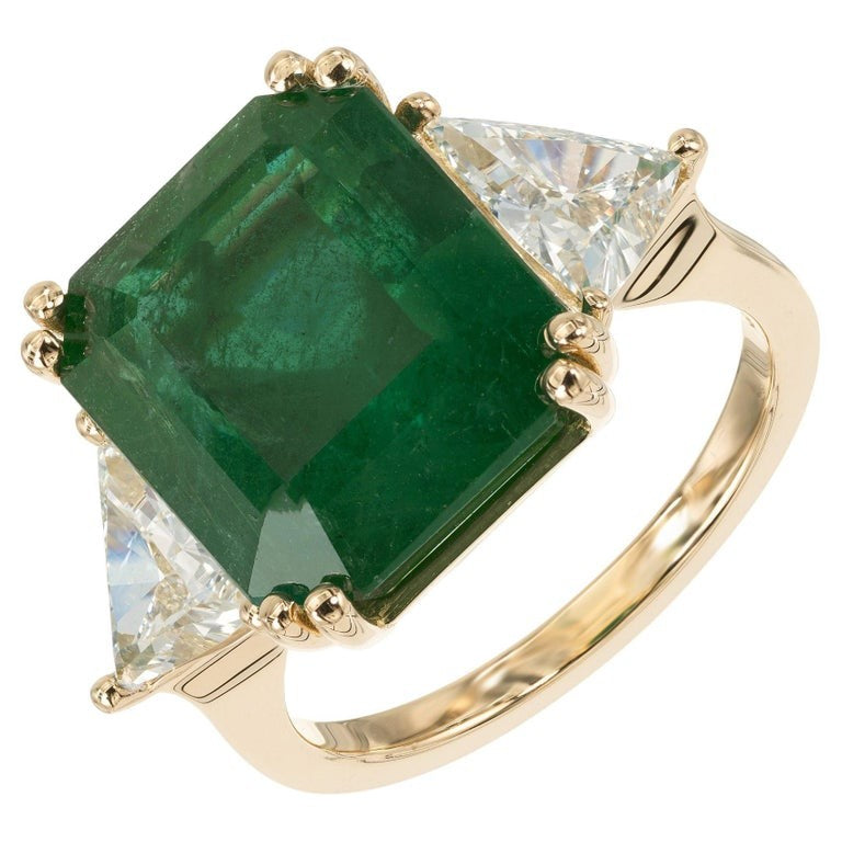 8.99ct Octagonal Green Diamond Cocktail Ring — GIA Certified, 18k Yellow Gold
