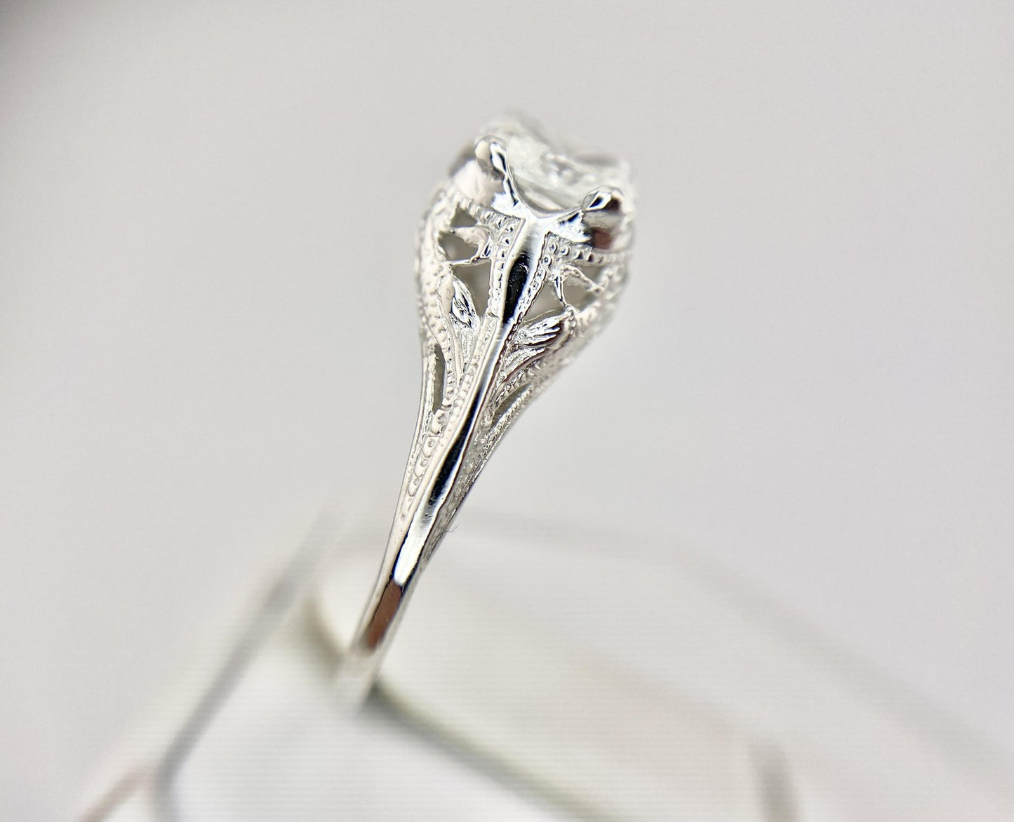 0.86ct Radiant Diamond Art Deco Filigree Ring — GIA Certified, Platinum