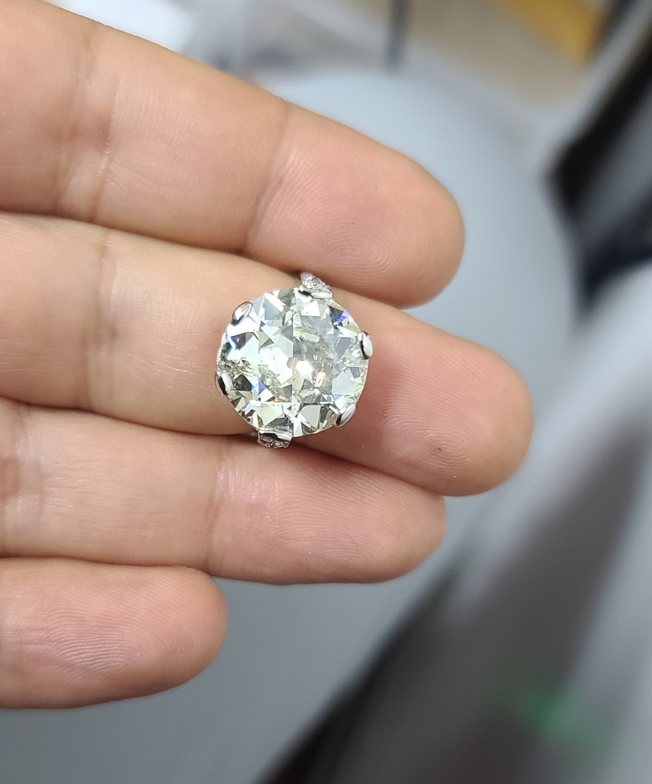 10.39ct Circular Brilliant Diamond Vintage Filigree Ring — GIA Certified, Platinum