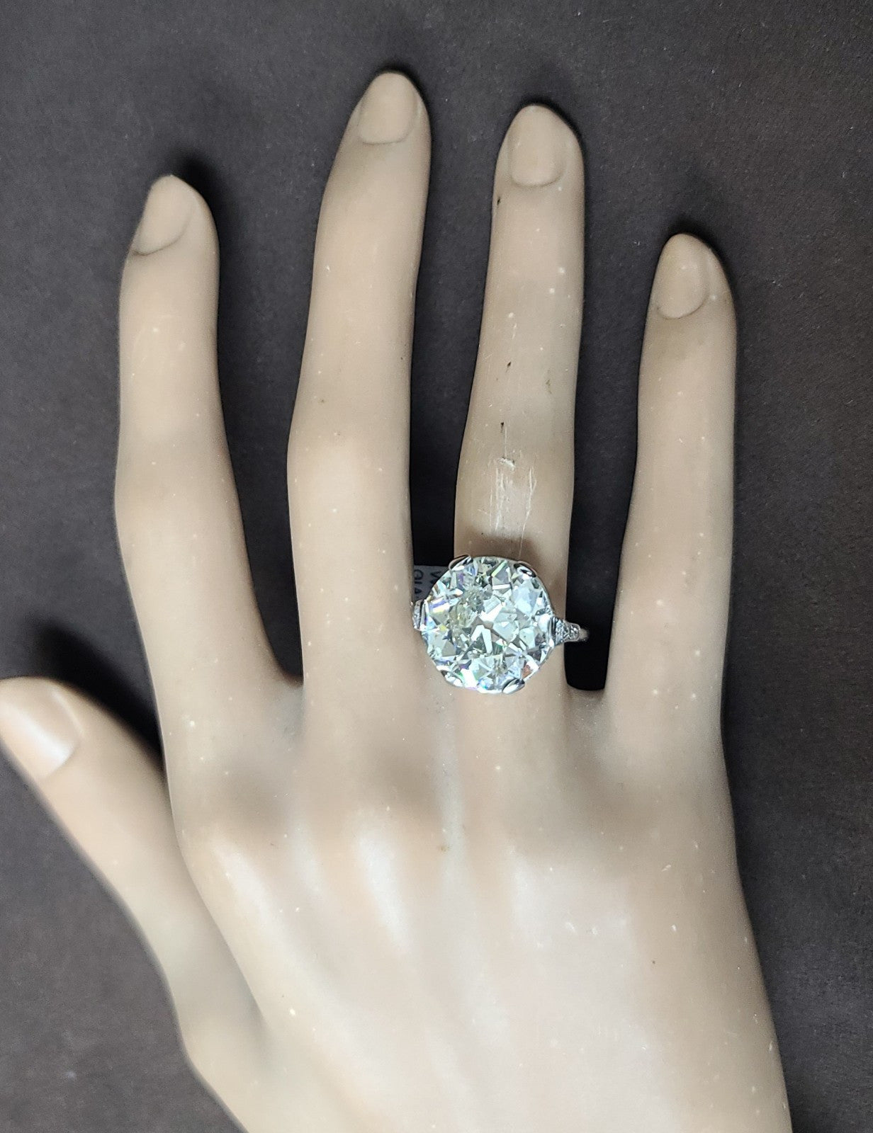 10.39ct Circular Brilliant Diamond Vintage Filigree Ring — GIA Certified, Platinum