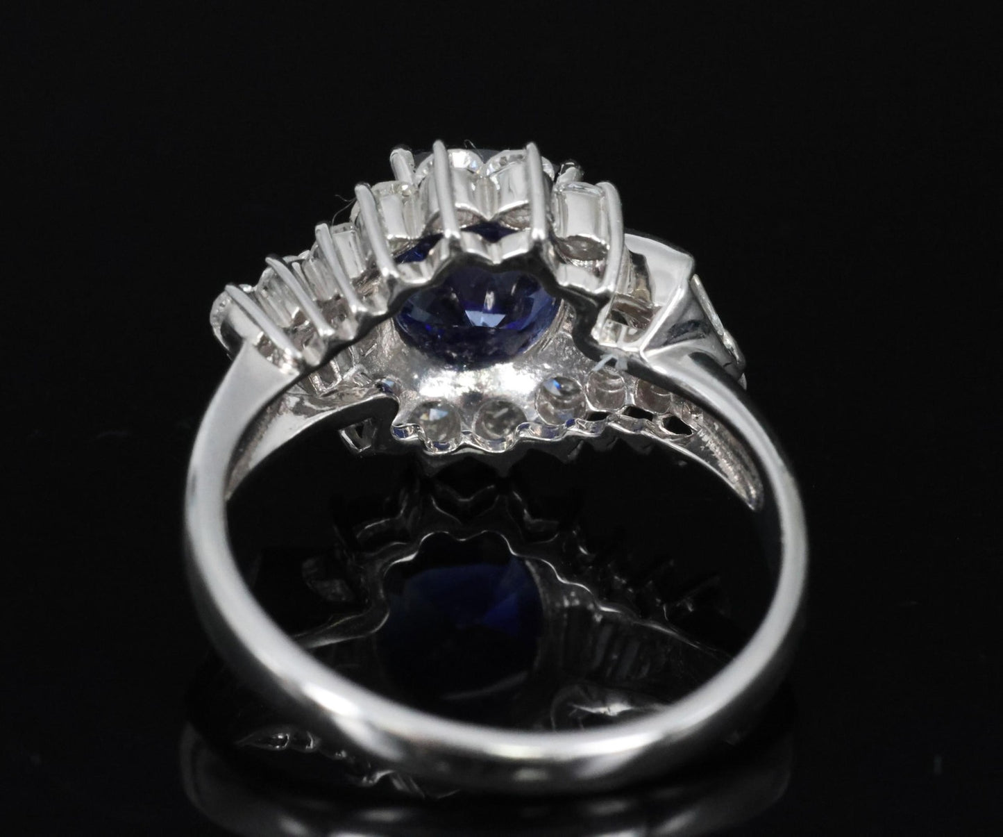 2.25ct Cushion Cut Blue Sapphire & 0.80ct Diamond Ring — GIA Certified, Platinum