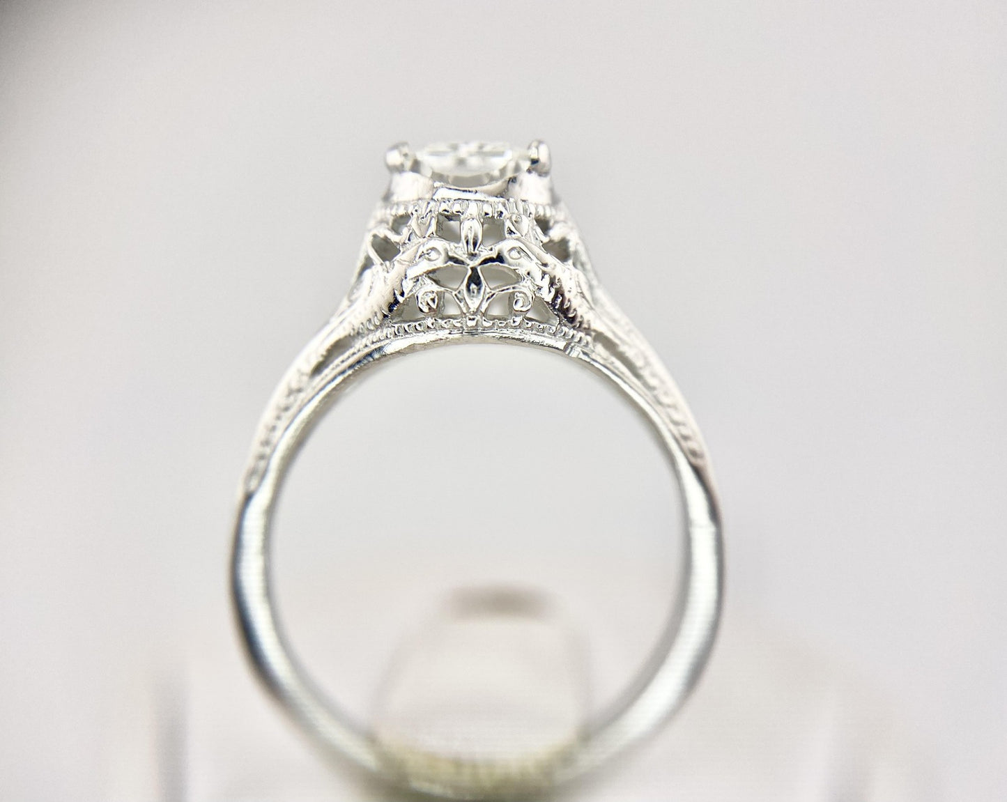 0.86ct Radiant Diamond Art Deco Filigree Ring — GIA Certified, Platinum