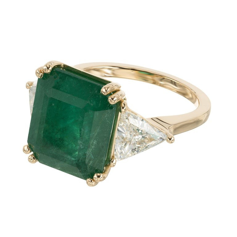 8.99ct Octagonal Green Diamond Cocktail Ring — GIA Certified, 18k Yellow Gold