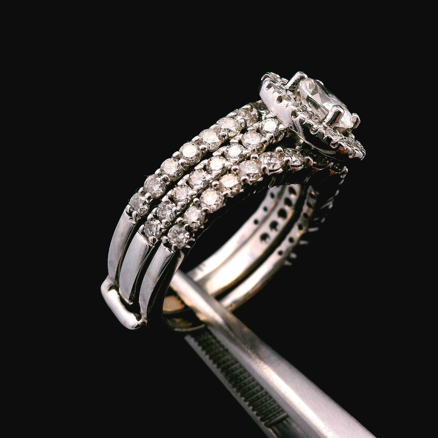 0.46ct Oval Brilliant Diamond Ring with Diamond Sides — GIA Certified, 14k White Gold
