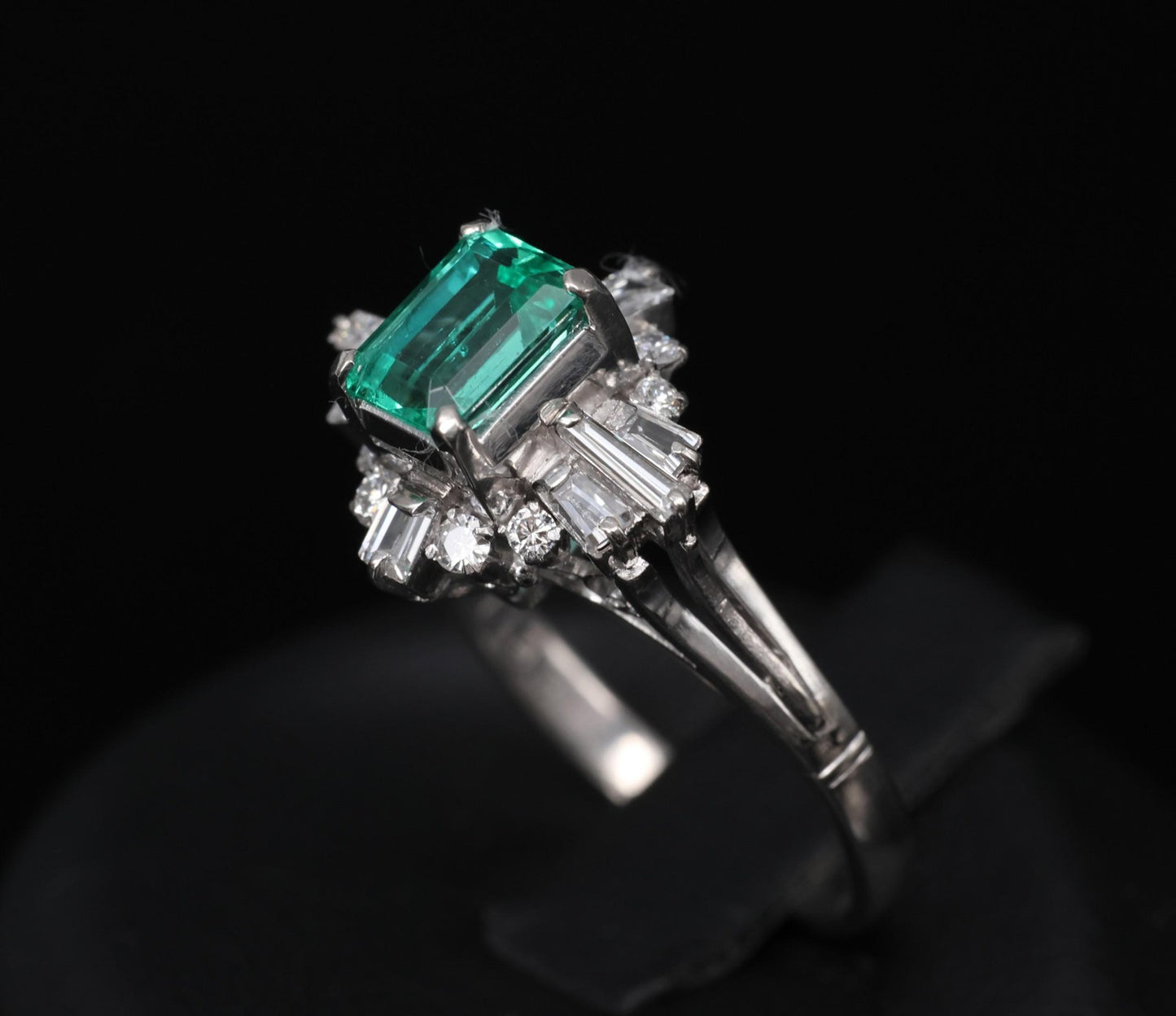 0.91ct Emerald Cut Colombian Emerald & Diamond Cocktail Ring — GIA Certified, Platinum
