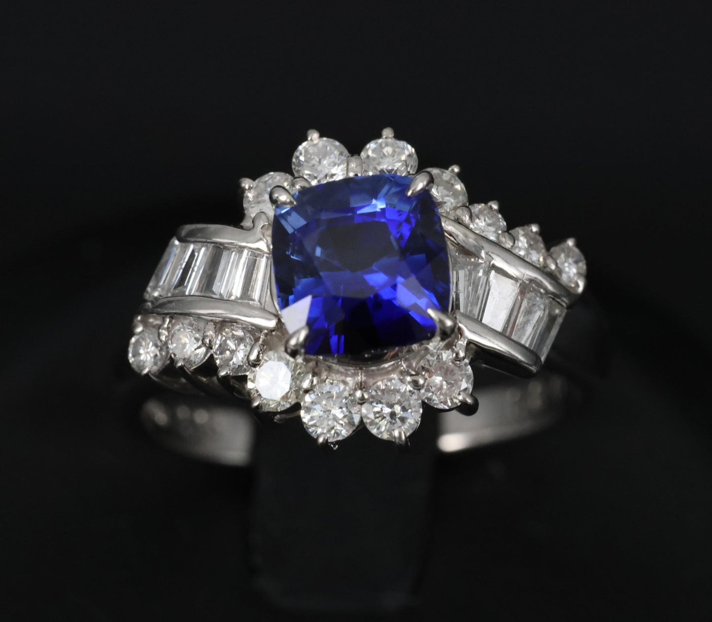 2.25ct Cushion Cut Blue Sapphire & 0.80ct Diamond Ring — GIA Certified, Platinum