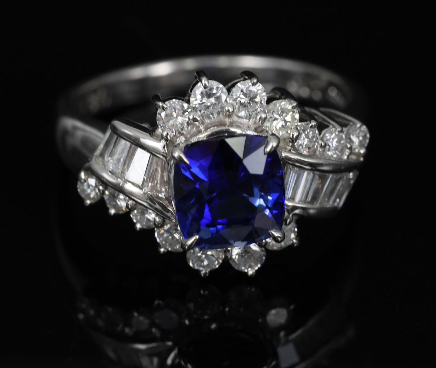 2.25ct Cushion Cut Blue Sapphire & 0.80ct Diamond Ring — GIA Certified, Platinum