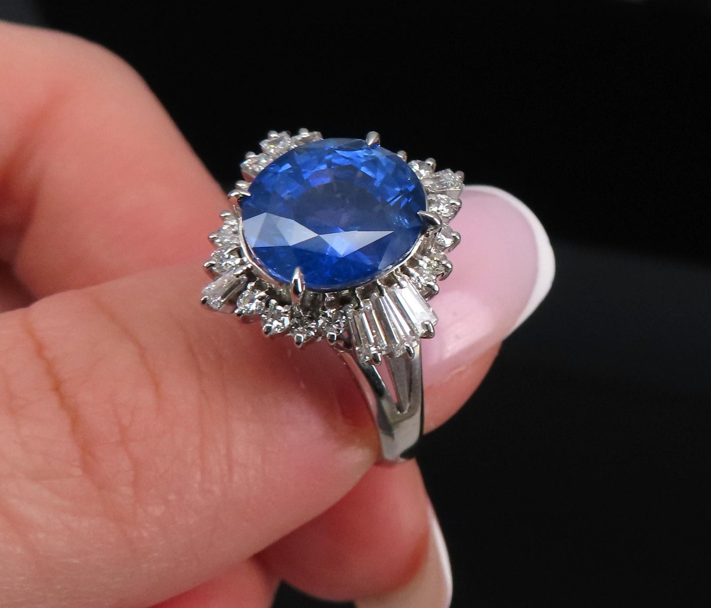 5.14ct Oval Blue Sapphire & Diamond Halo Ring — GIA Certified, Platinum