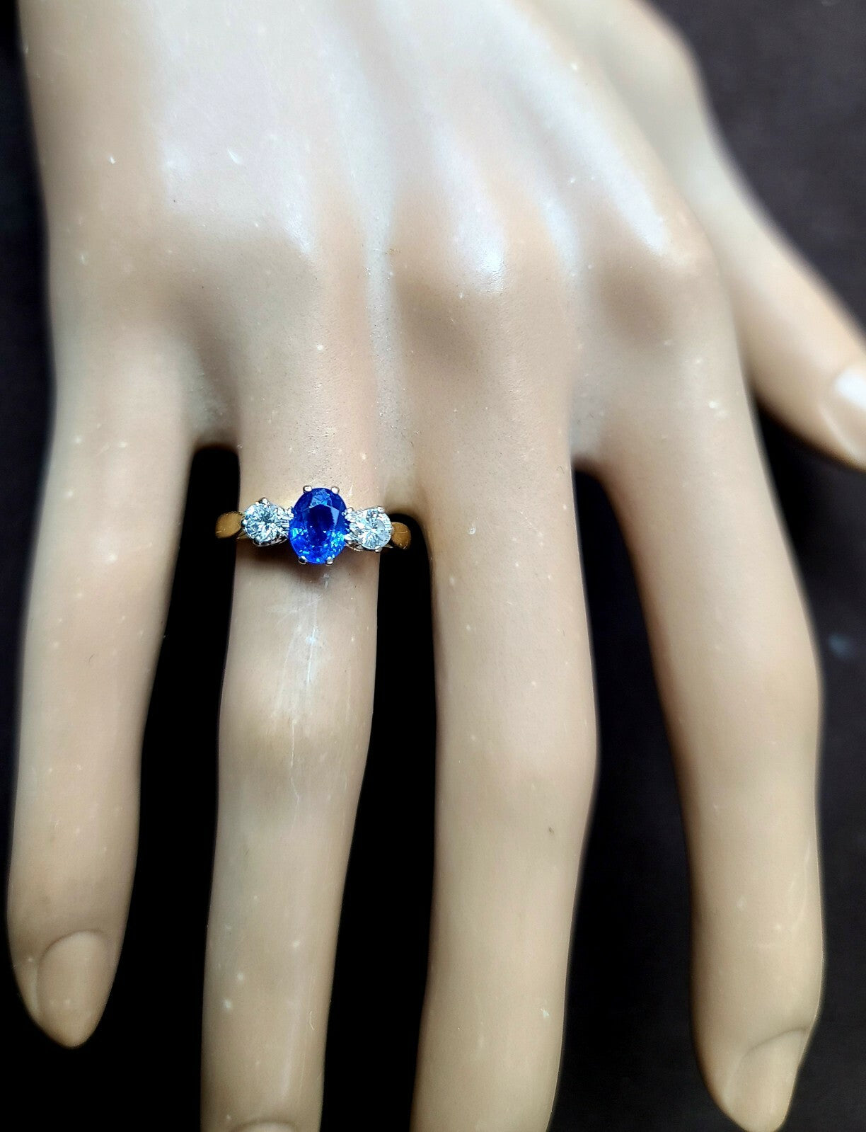 0.99ct Oval Sapphire Three Stone Engagement Ring — GIA Certified, 18k Gold