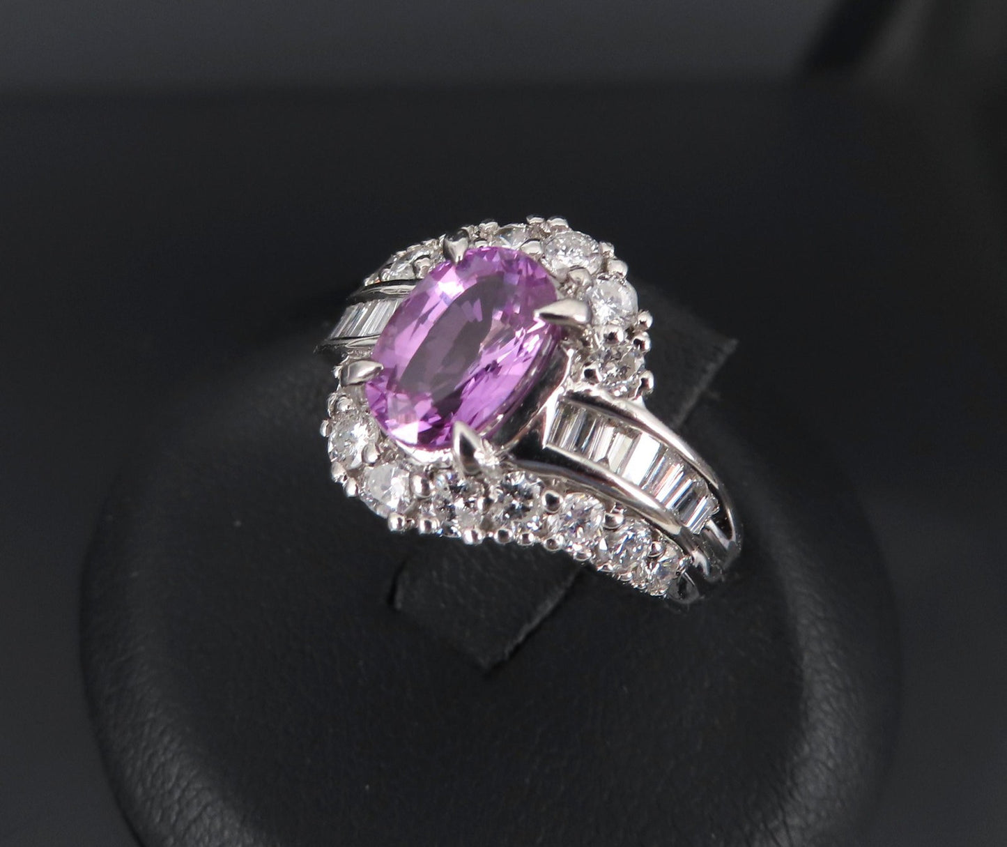 2.02ct Oval Pink Sapphire & 1.00ct Diamond Ring — GIA Certified, Platinum