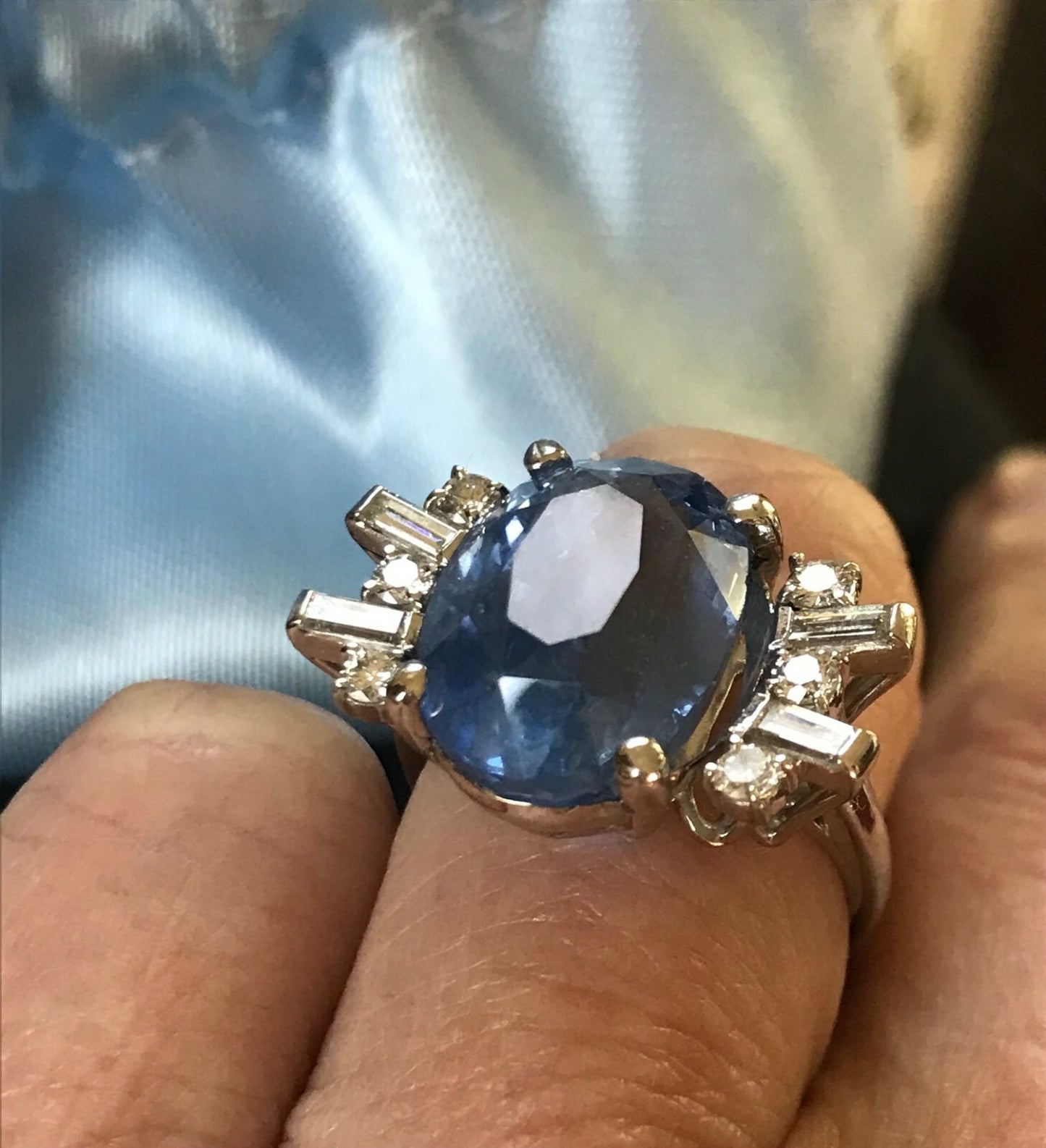 14.24ct Oval Natural Sapphire & Diamond Ring — GIA Certified, Platinum