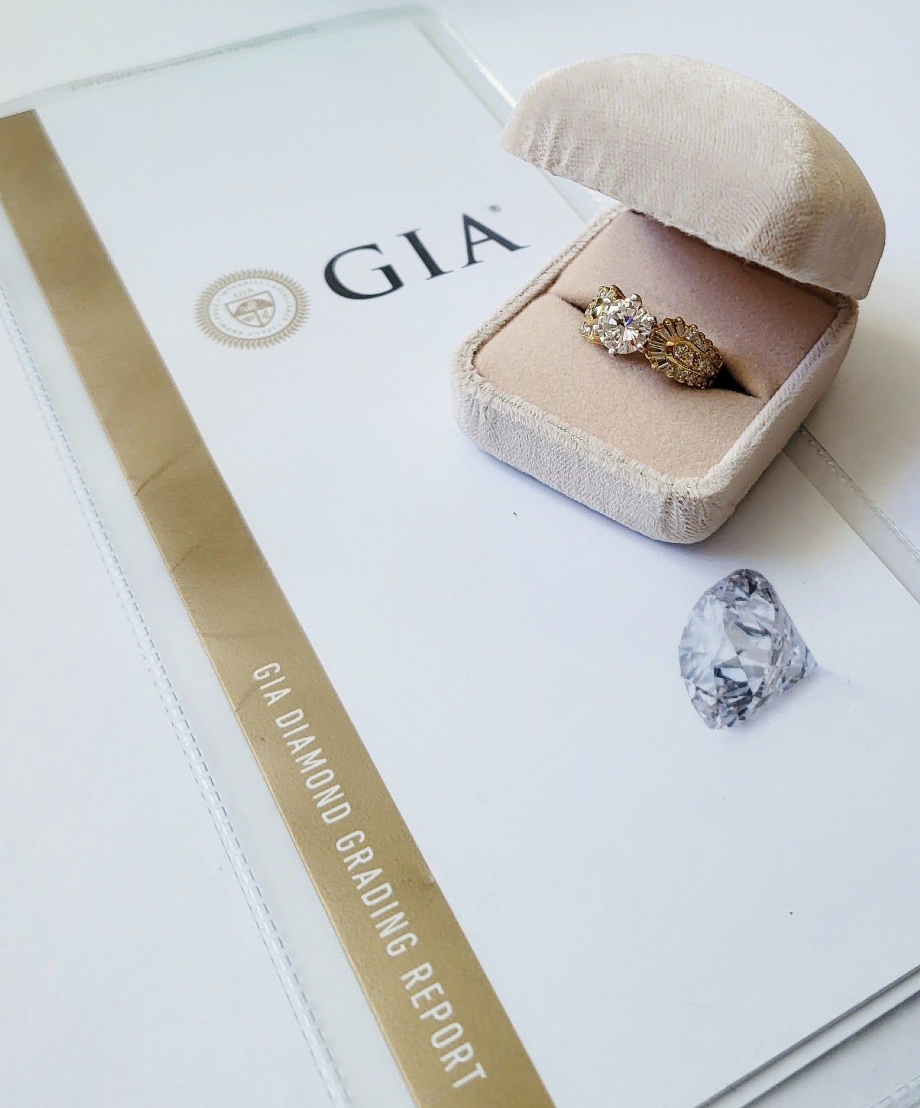1.89ct Round Brilliant Diamond Baguette Ring — GIA Certified, 18k Yellow Gold