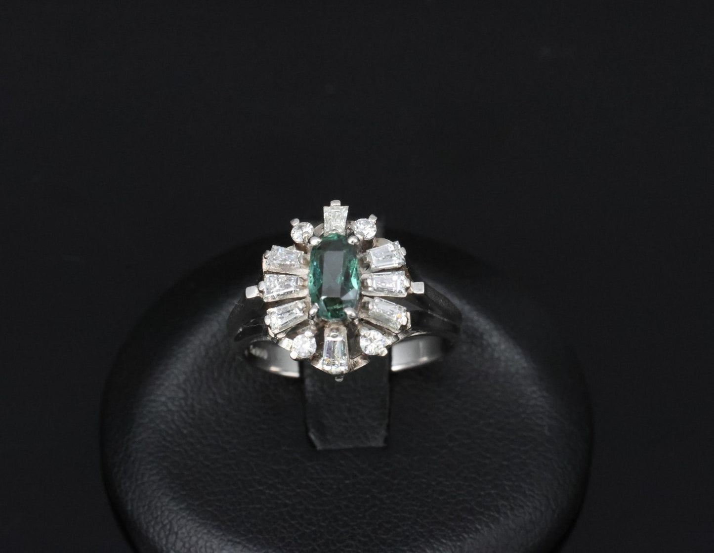 0.63ct Oval Alexandrite & 0.48ct Diamond Ring — GIA Certified, Platinum