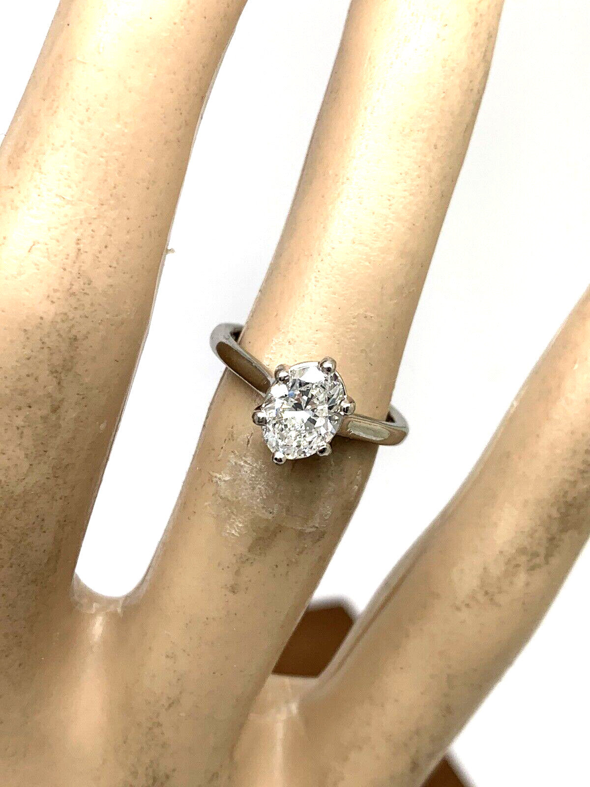 0.96ct Oval Diamond Solitaire Ring — GIA Certified, Platinum