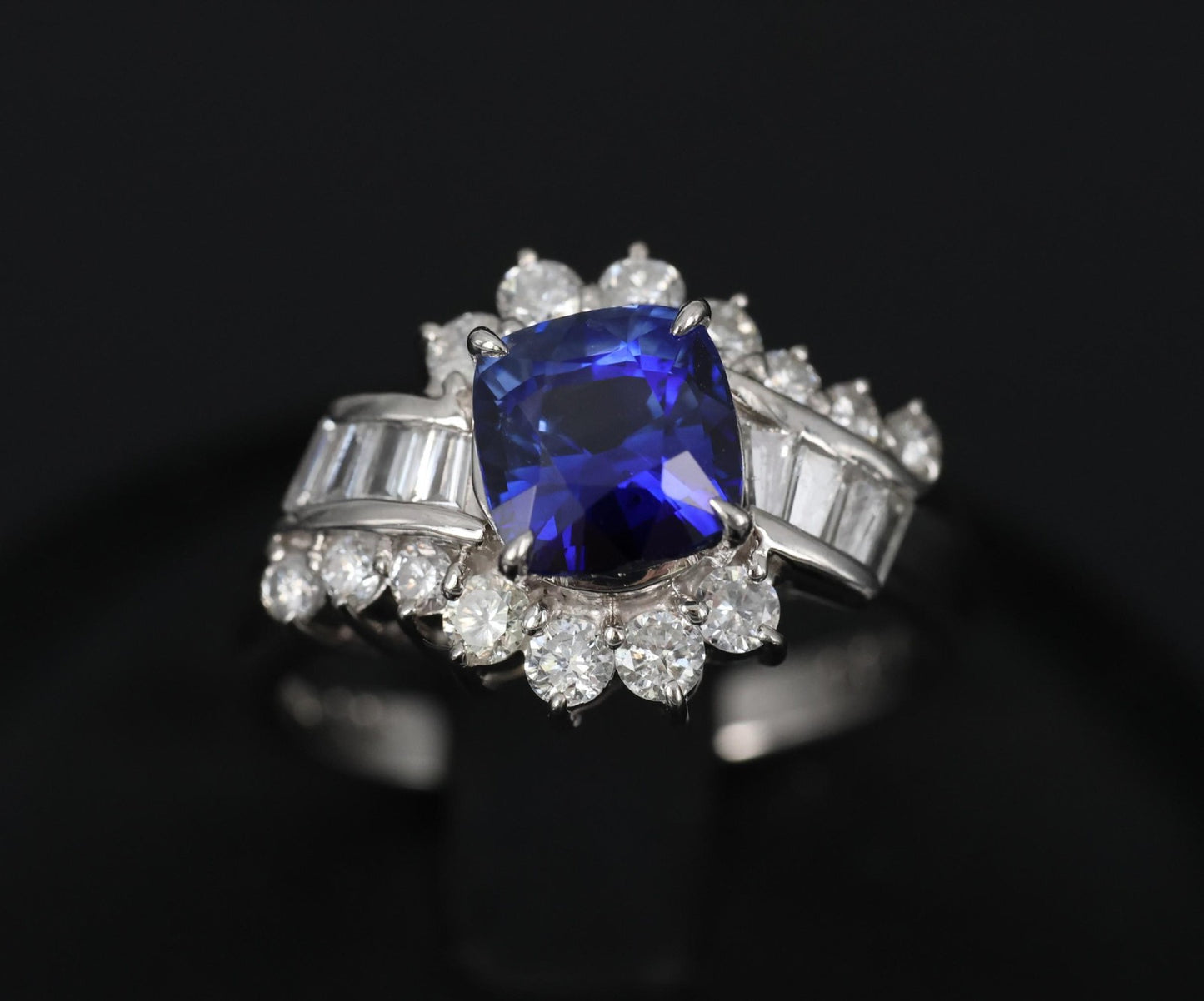 2.25ct Cushion Cut Blue Sapphire & 0.80ct Diamond Ring — GIA Certified, Platinum